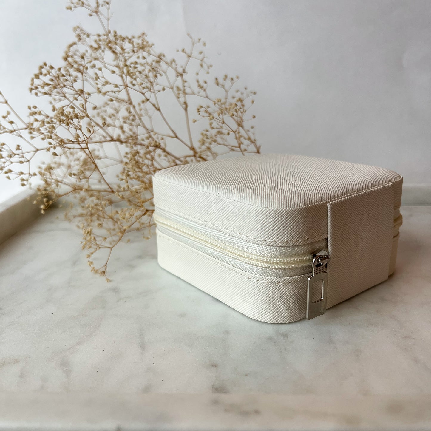 Mini jewelry box