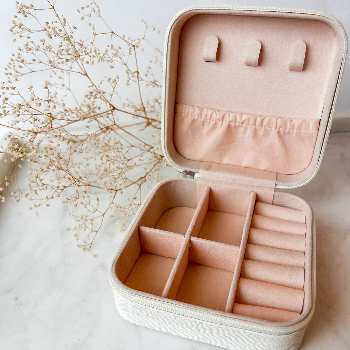 Mini jewelry box