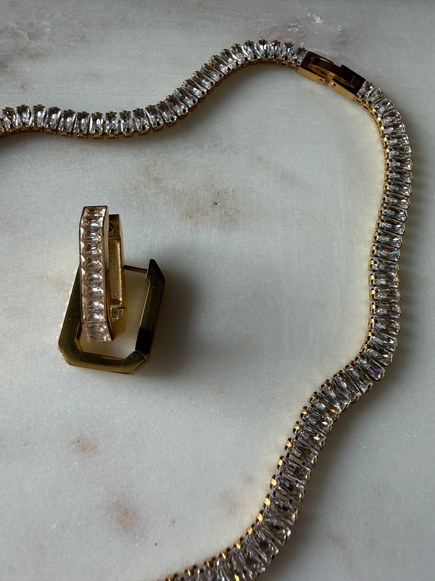 The Jet Set Chain