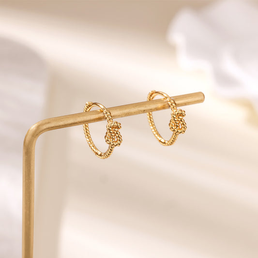 Tisted Knot Hoops