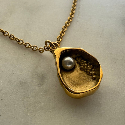 Coastal Glow Necklace